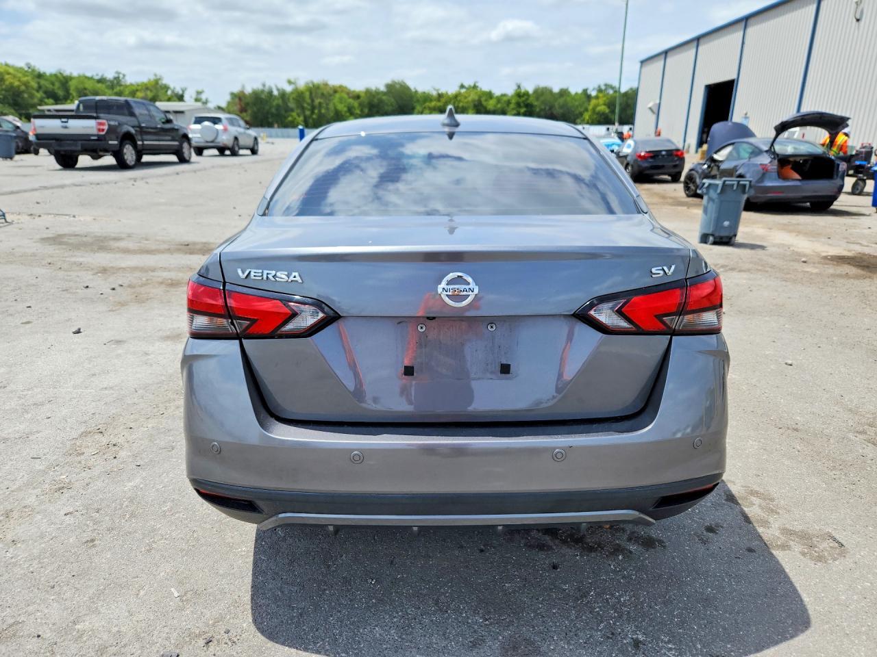 2020 Nissan Versa Sv - Фото 6