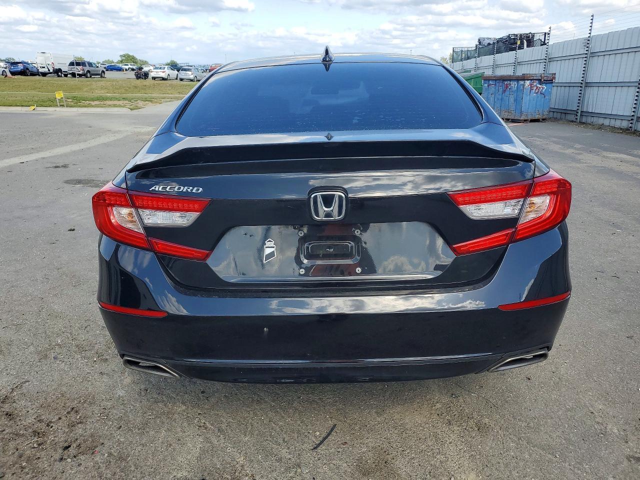 2020 Honda Accord Sport - Image 6