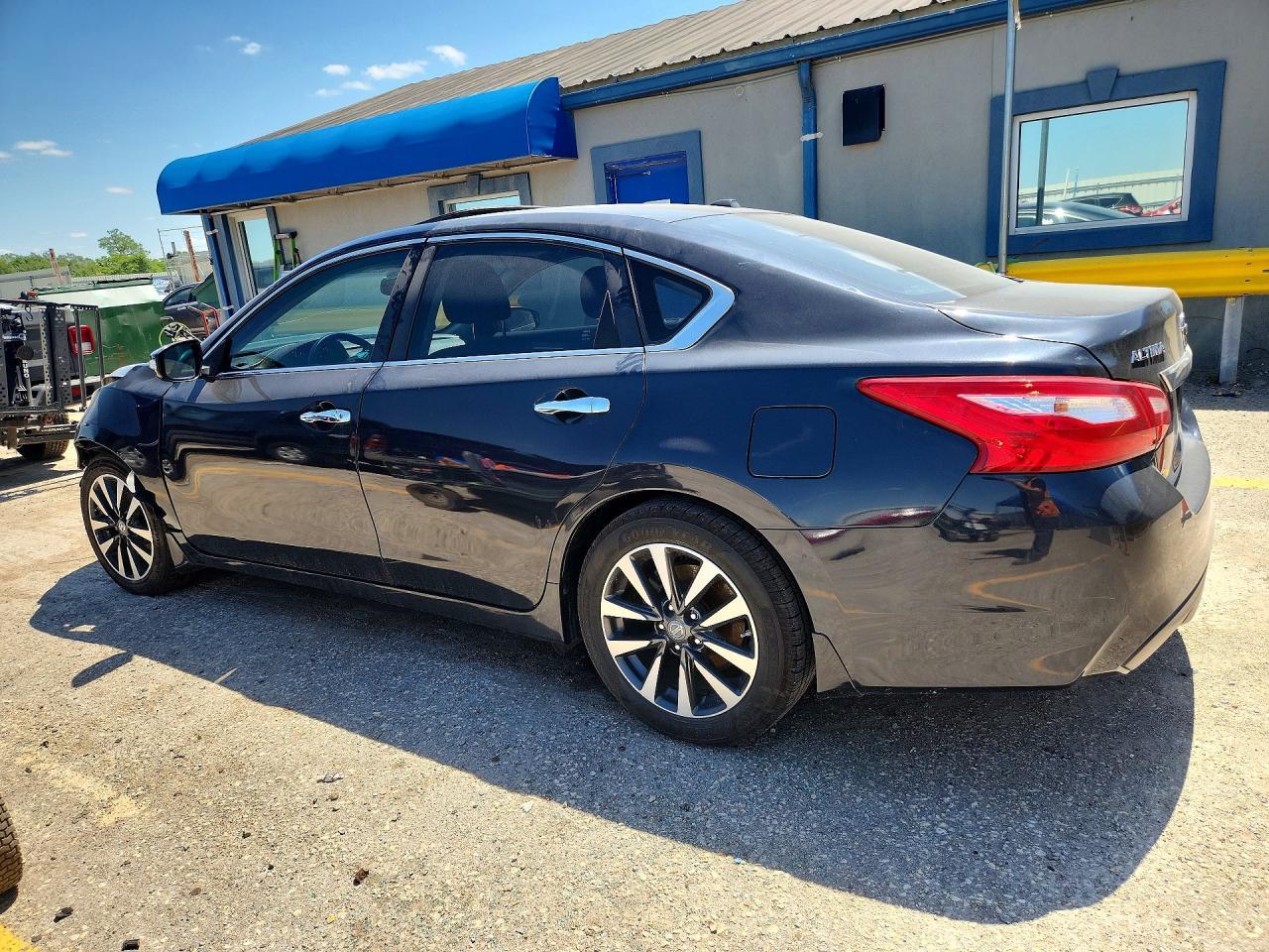 2017 Nissan Altima 2.5 Sv - Фото 2