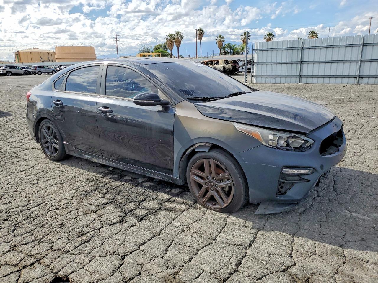 2020 Kia Forte Gt Line - Фото 4