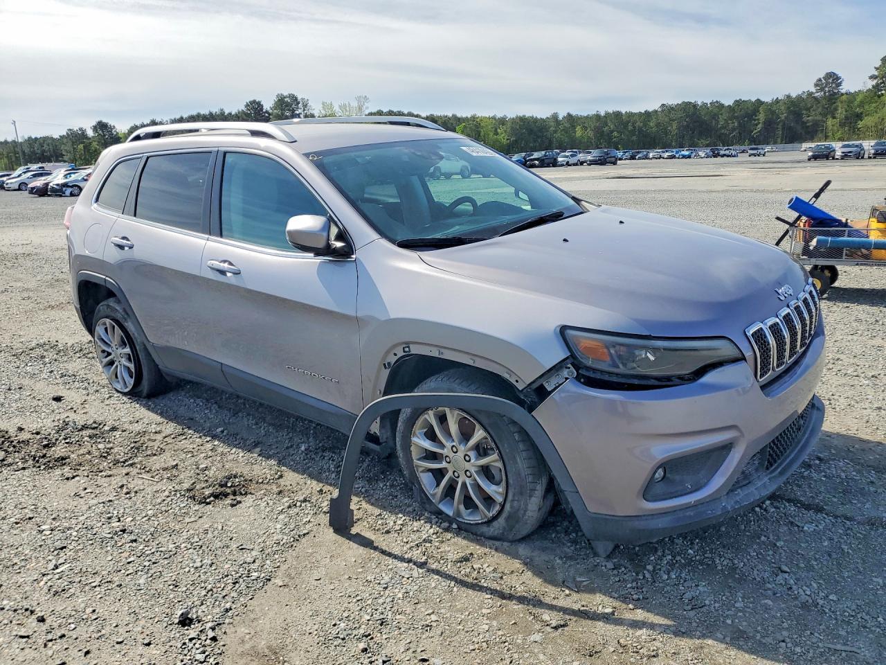 2021 Jeep Cherokee Latitude Lux - Image 4