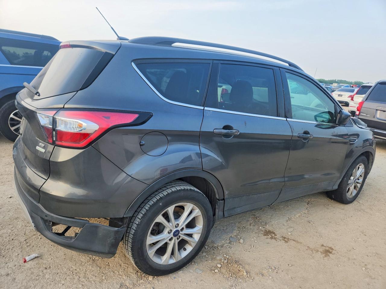 2017 Ford Escape Se - Фото 3