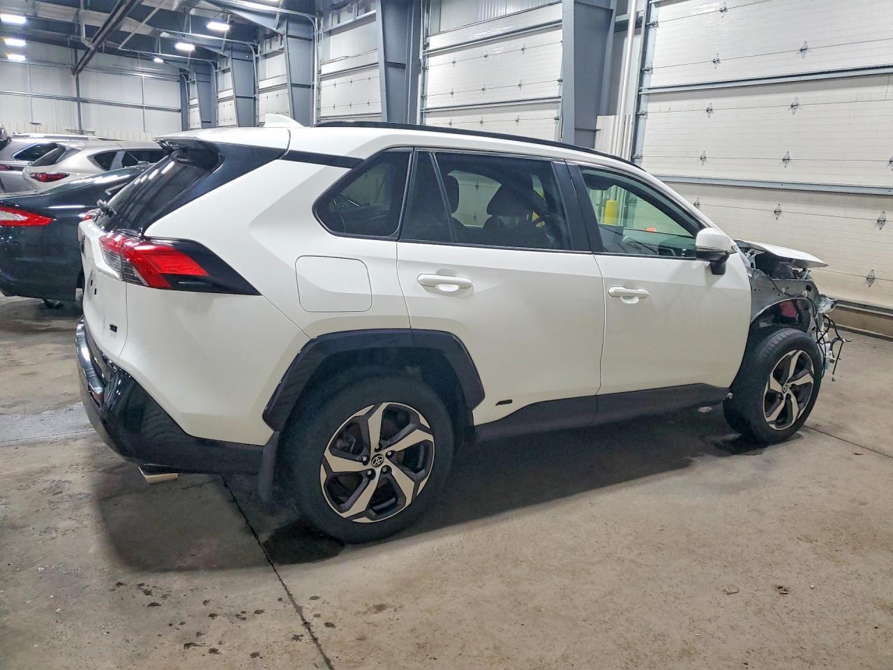 2021 Toyota Rav4 Prime Se - Фото 3
