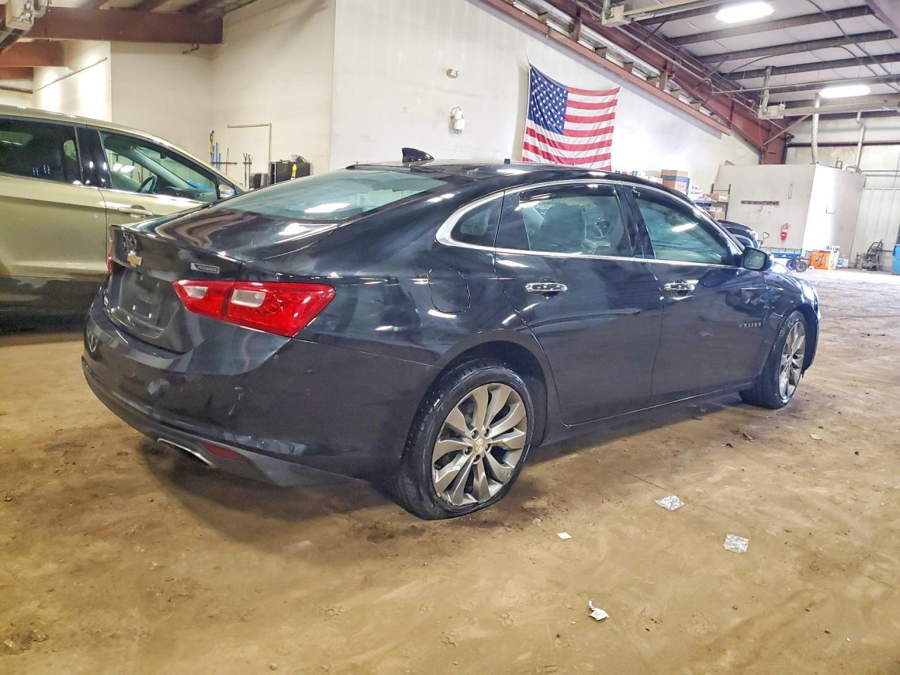 2017 Chevrolet Malibu Premier - Image 3