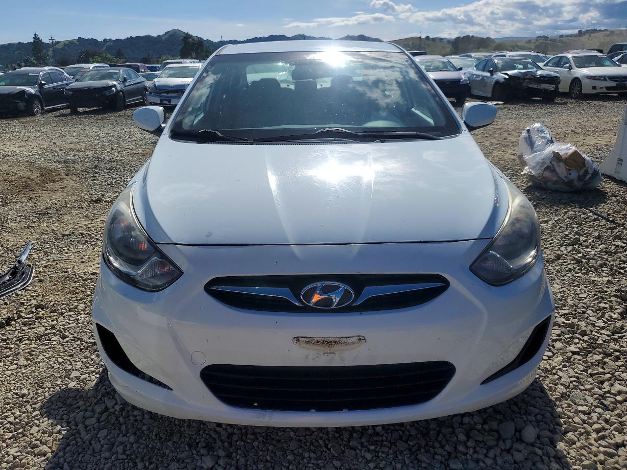 2014 Hyundai Accent Gls - Фото 5