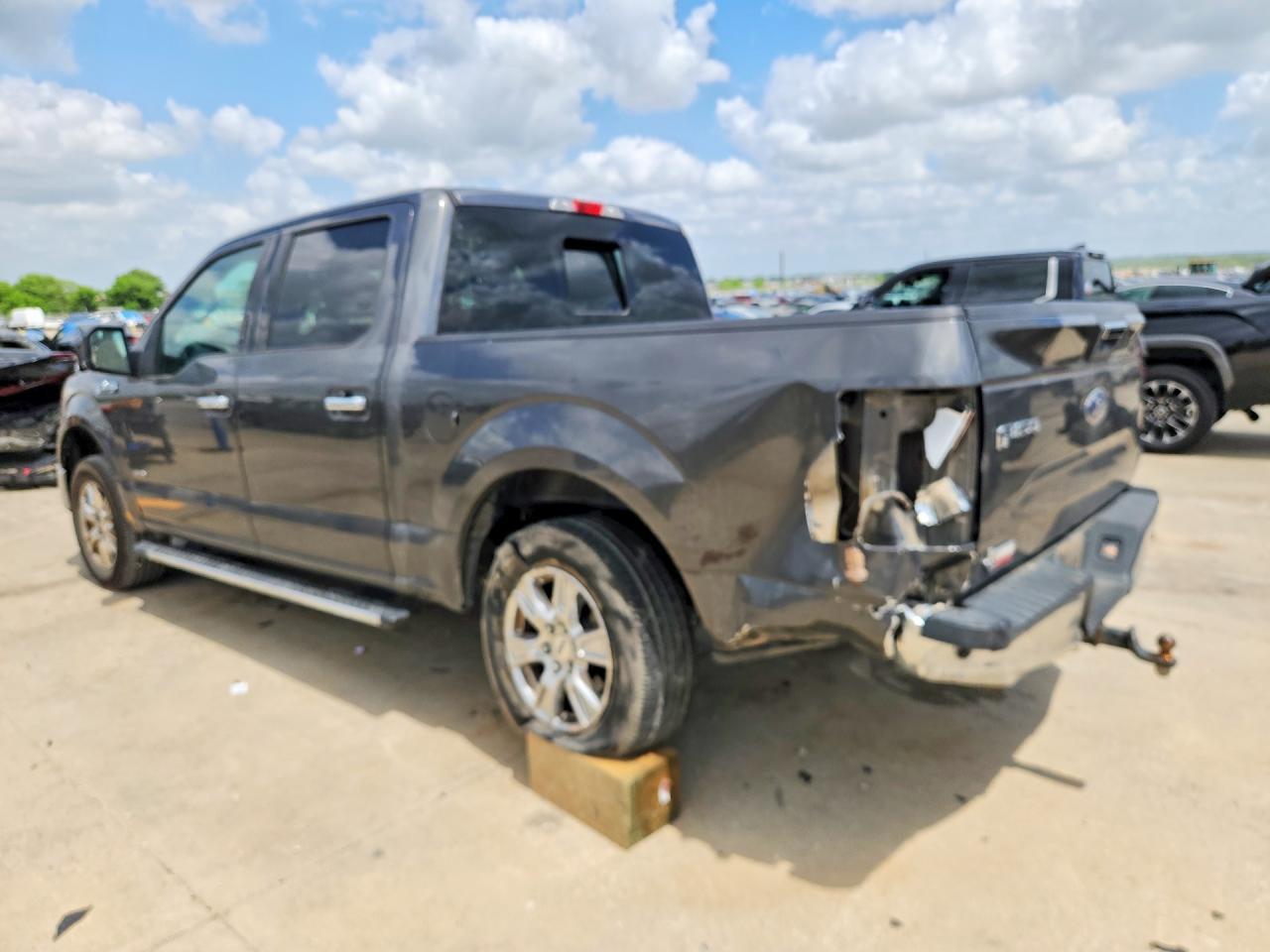 2017 Ford F150 Supercrew - Image 2