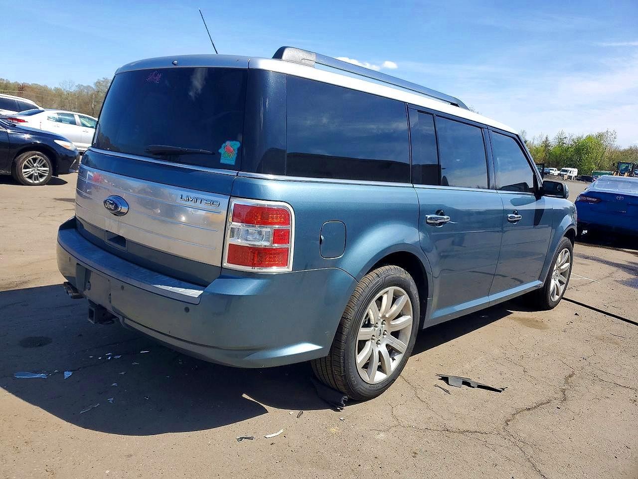 2010 Ford Flex Limited - Image 3