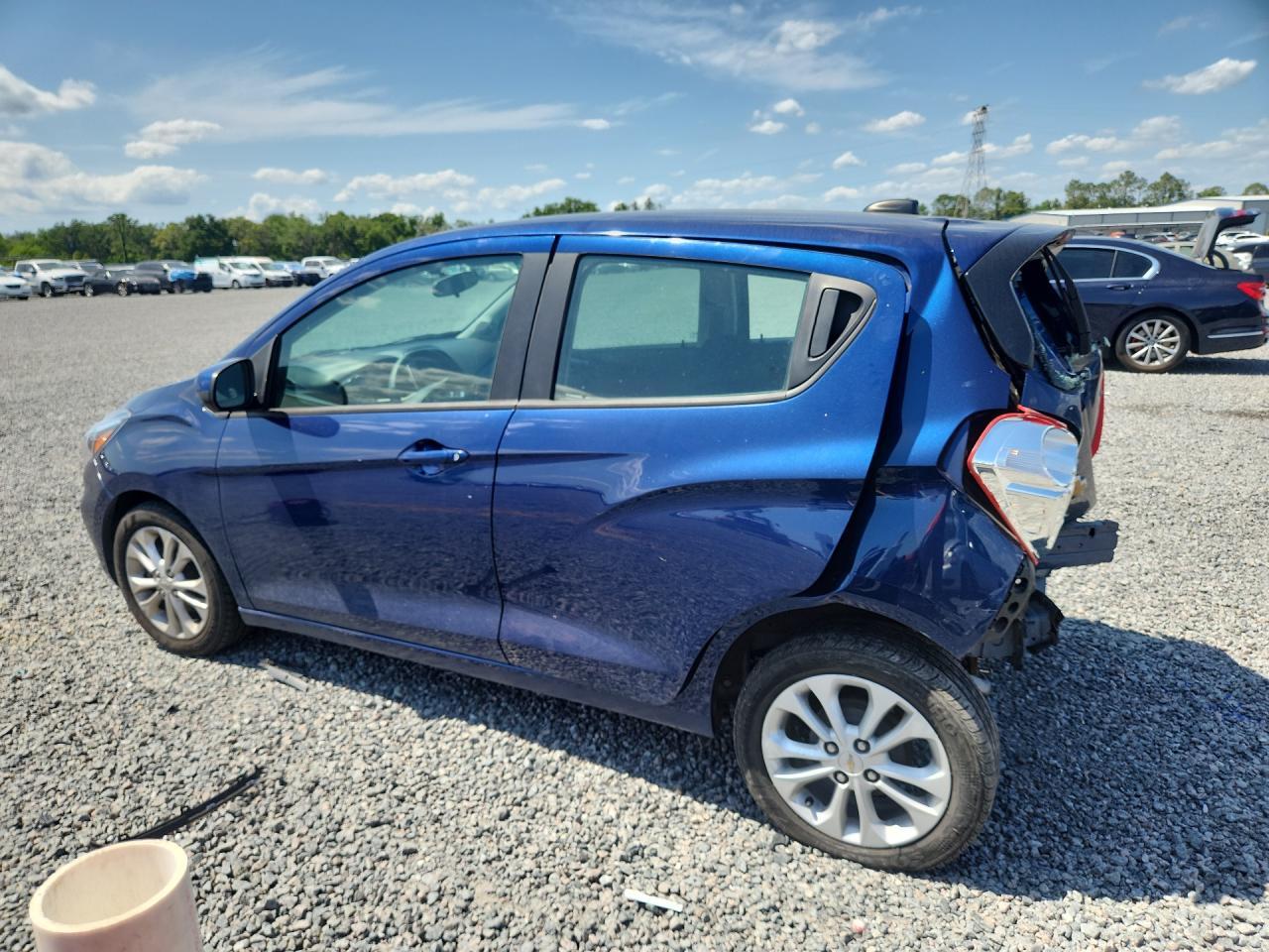 2022 Chevrolet Spark Activ Manual - Image 2