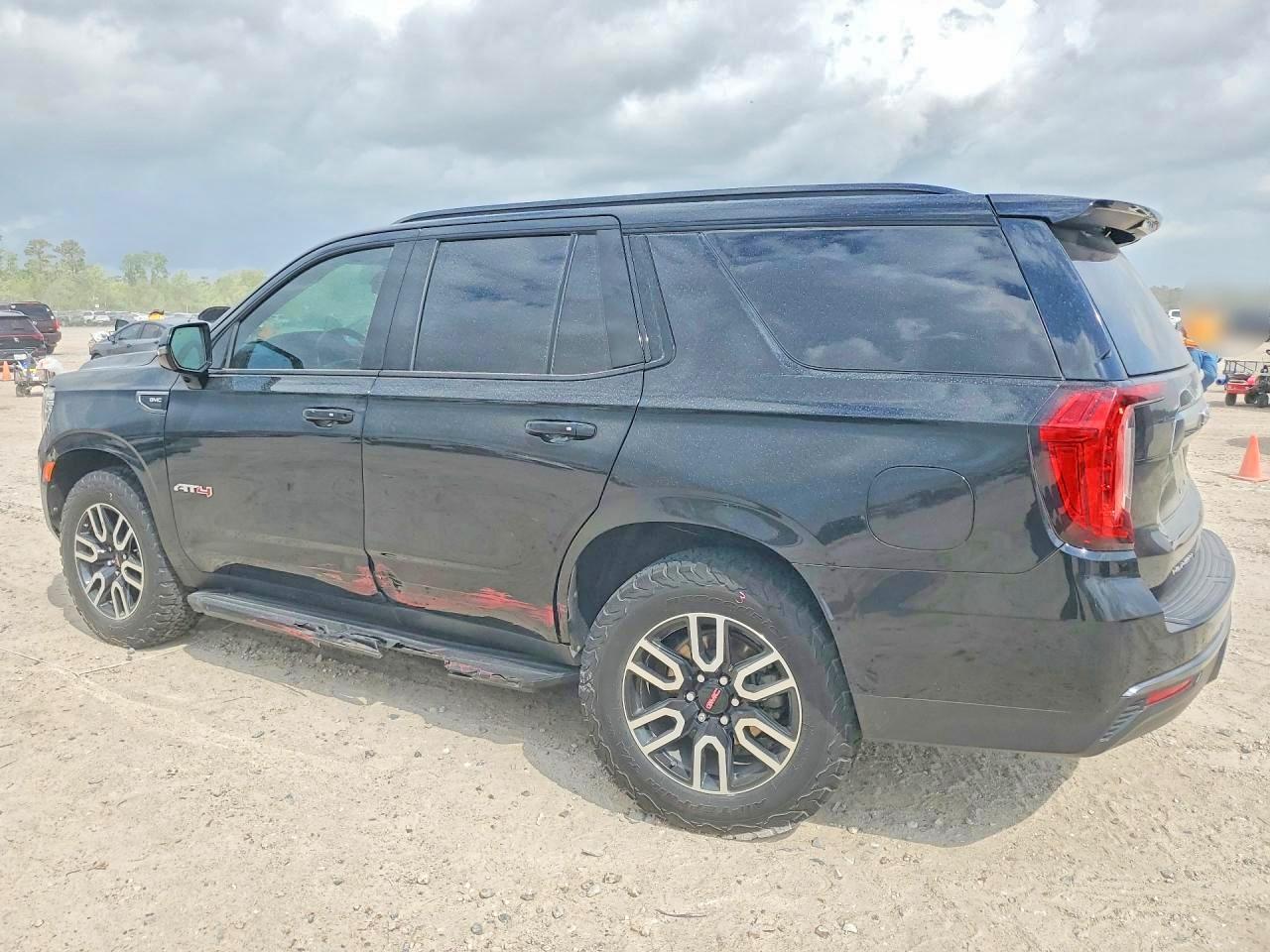 2021 GMC Yukon At4 - Image 2