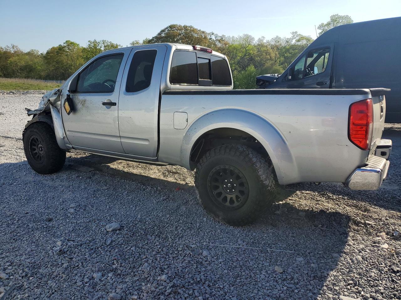 2019 Nissan Frontier Sv V6 - Фото 2