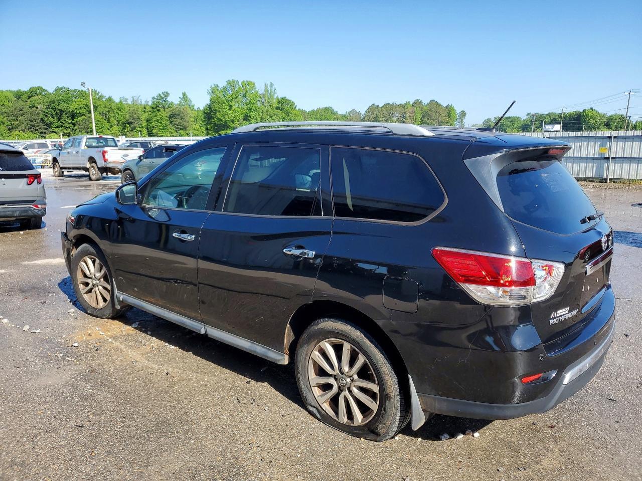 2014 Nissan Pathfinder Sv - Image 2