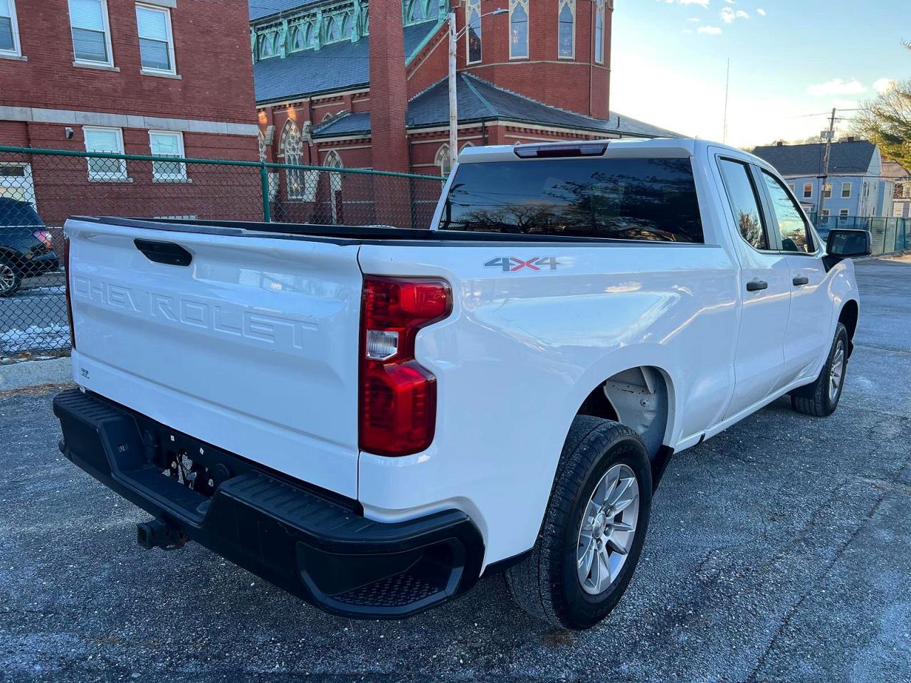 2020 Chevrolet Silverado K1500 - Image 4