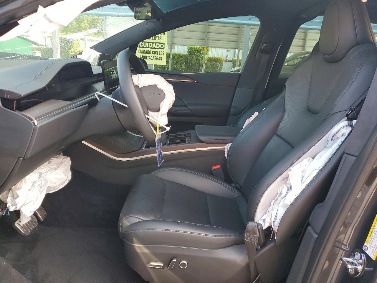 2024 Tesla Model X - Image 7