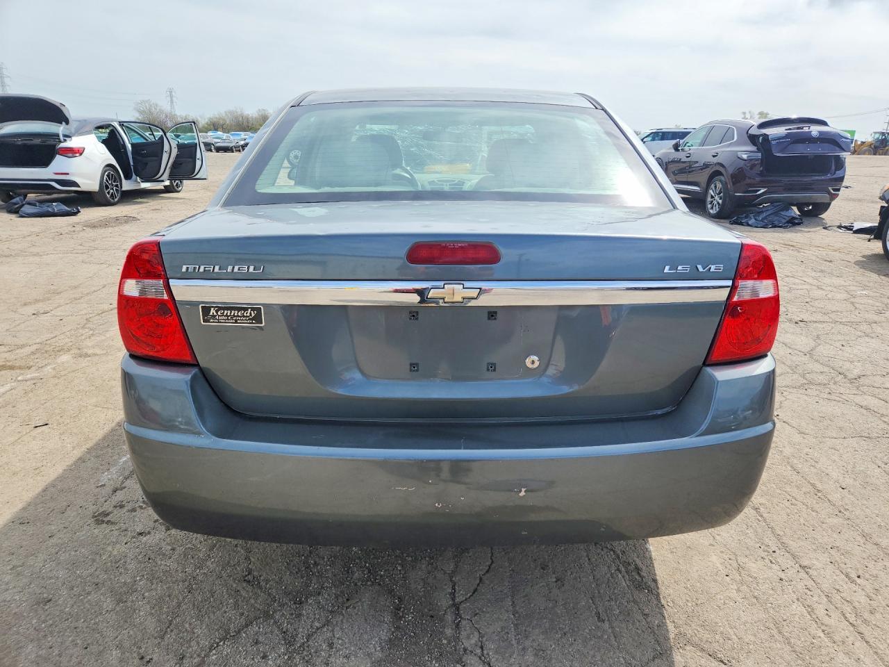 2005 Chevrolet Malibu Ls - Фото 6
