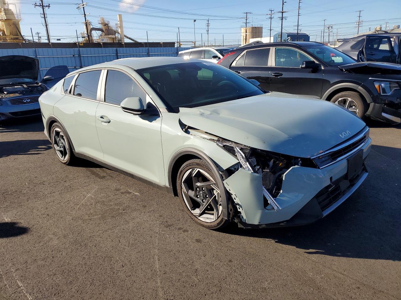 2025 Kia K4 Ex - Фото 4
