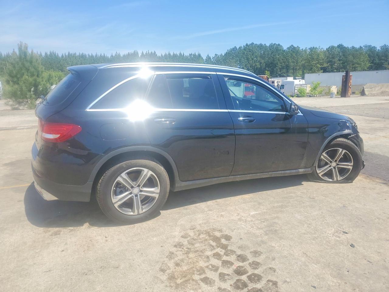 2017 Mercedes-Benz Glc 300 - Фото 3