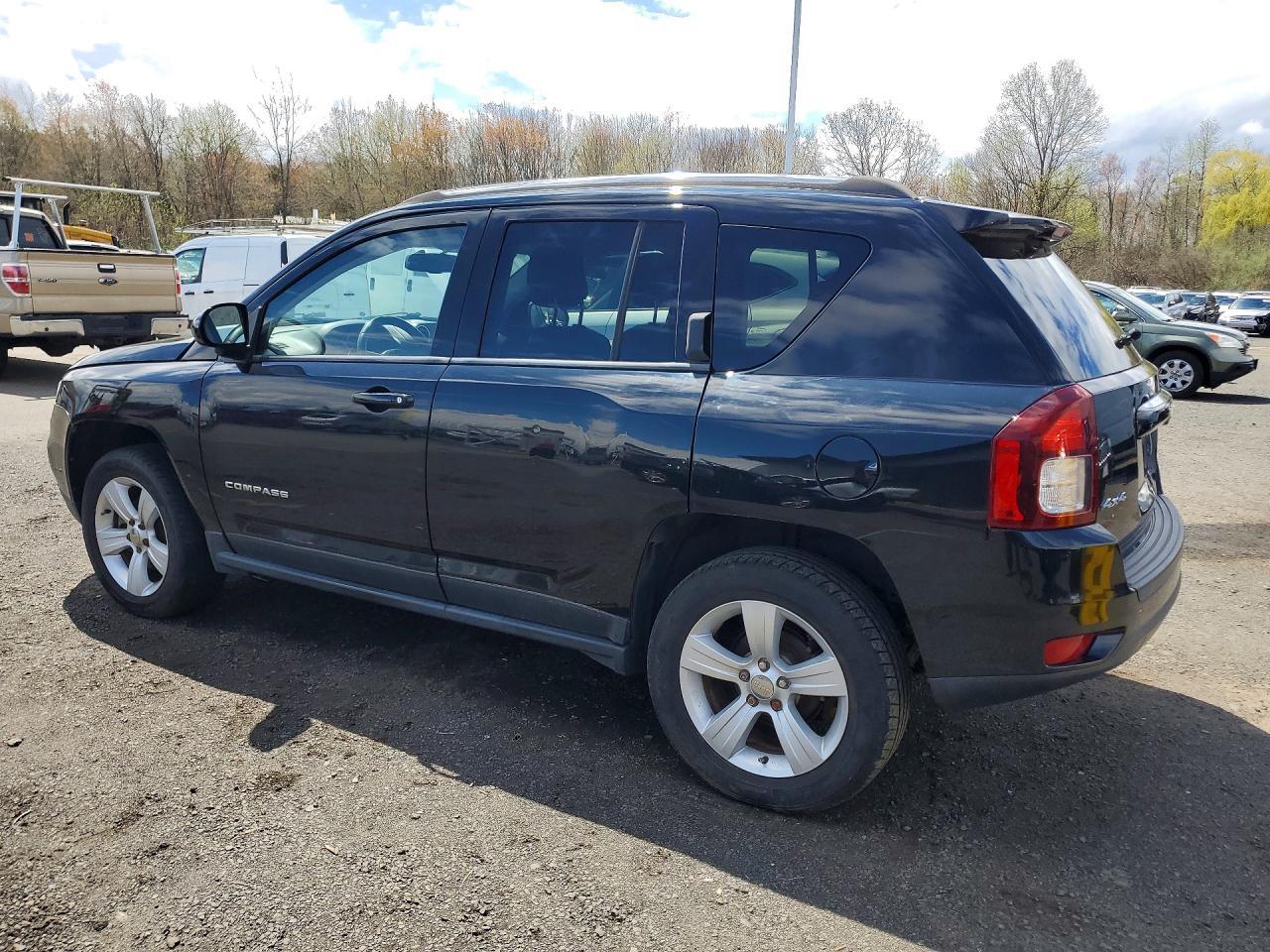2014 Jeep Compass Latitude - Фото 2