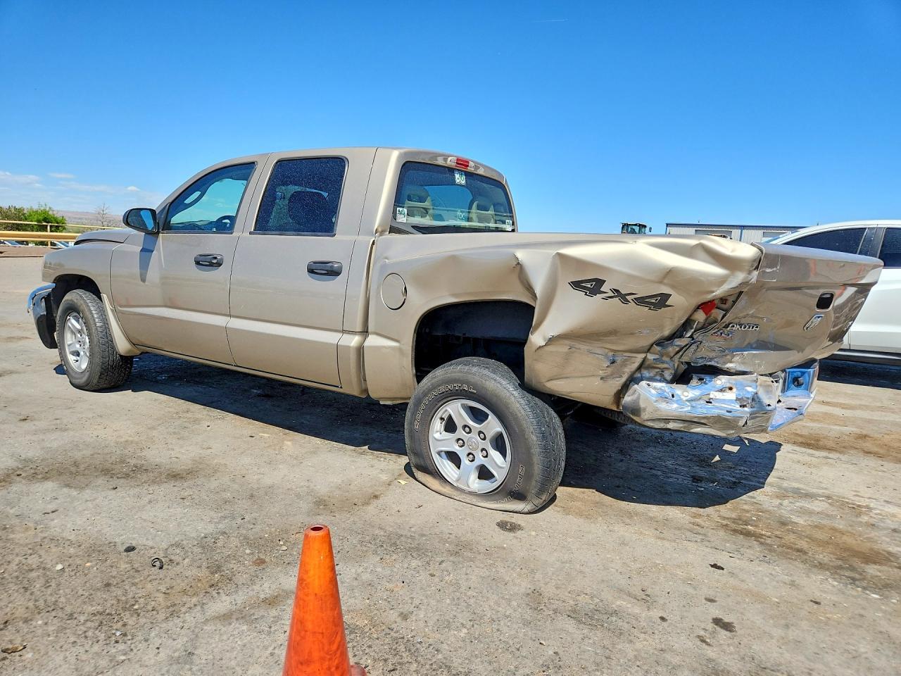 2005 Dodge Dakota Quad Slt - Фото 2