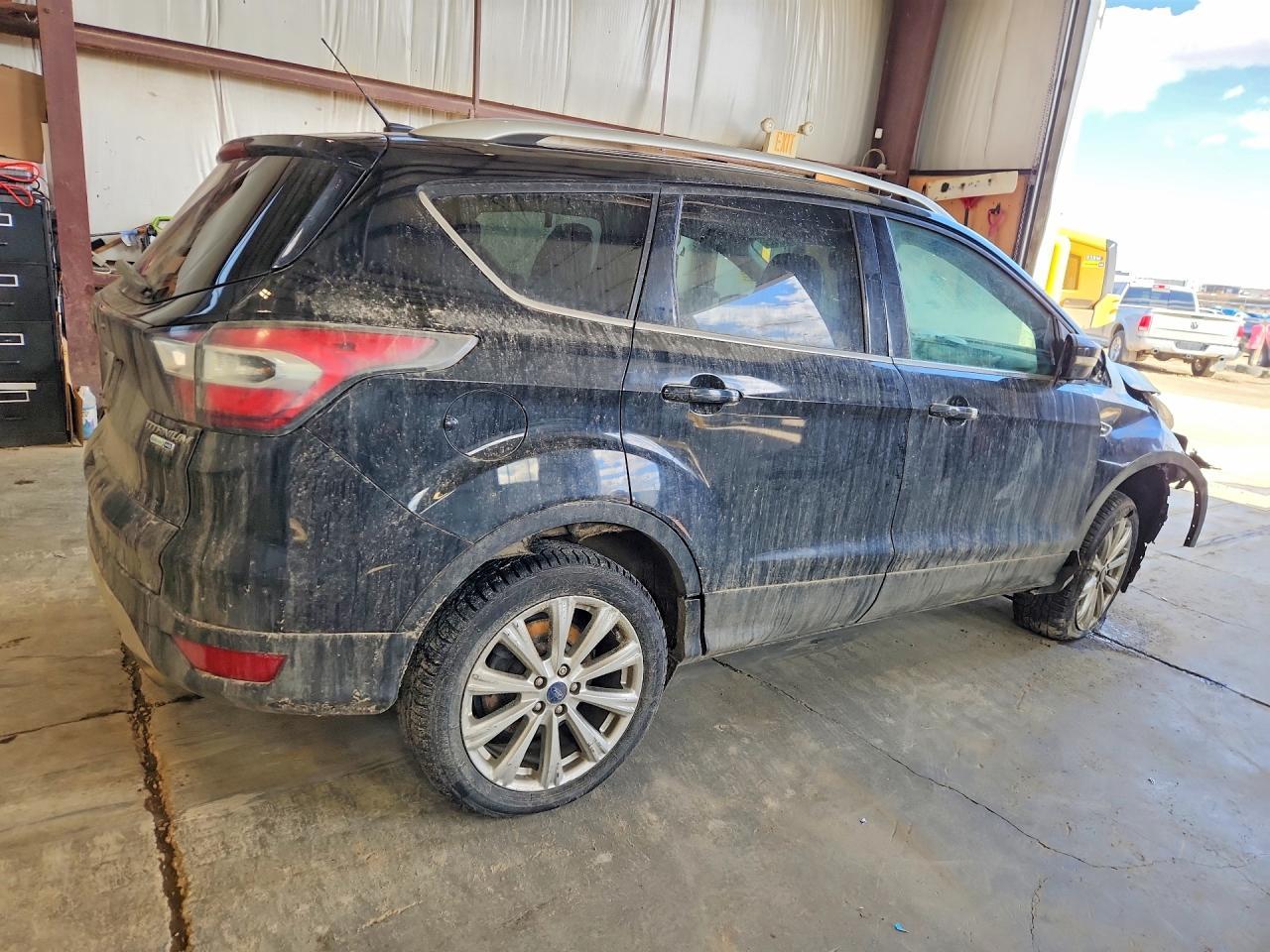2017 Ford Escape Titanium - Фото 3