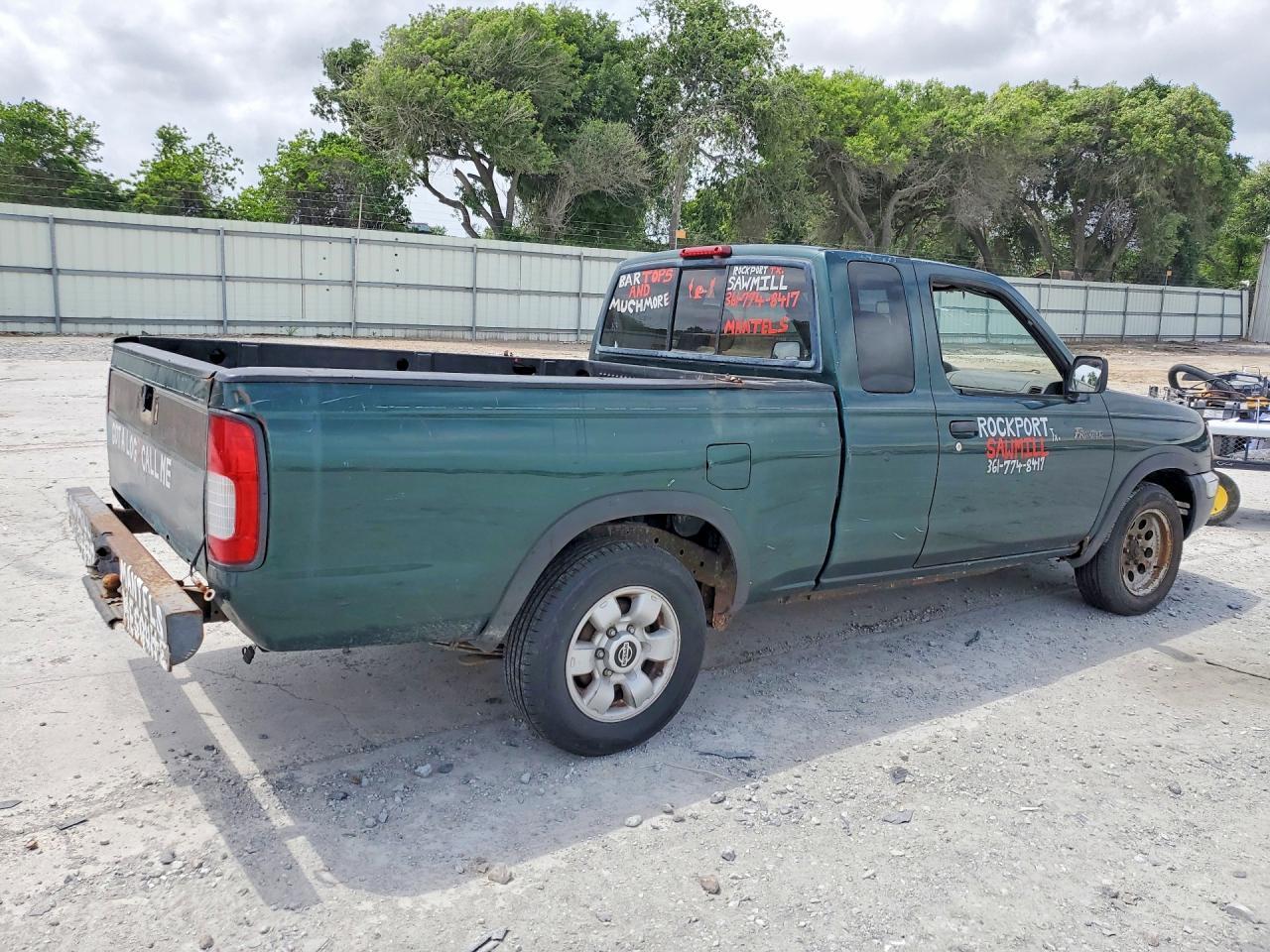 2000 Nissan Frontier Xe - Image 3