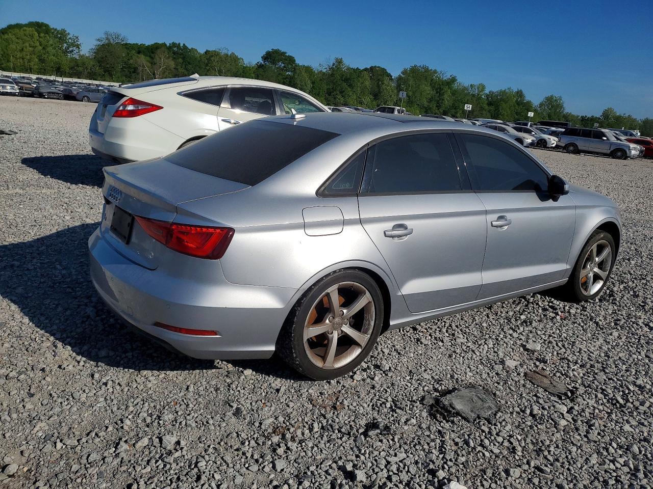 2016 Audi A3 Premium - Image 3