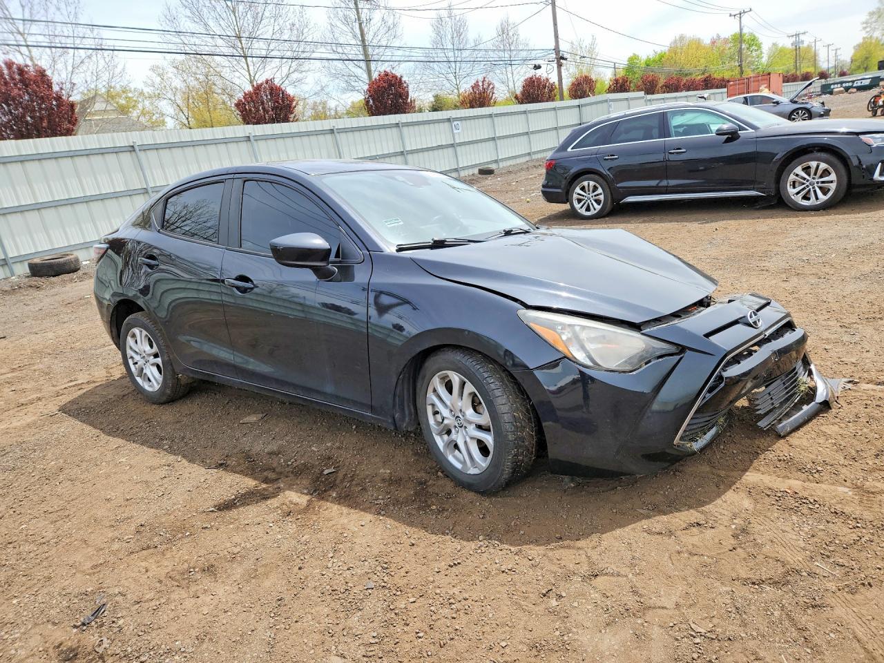 2016 Scion Ia Base - Фото 4