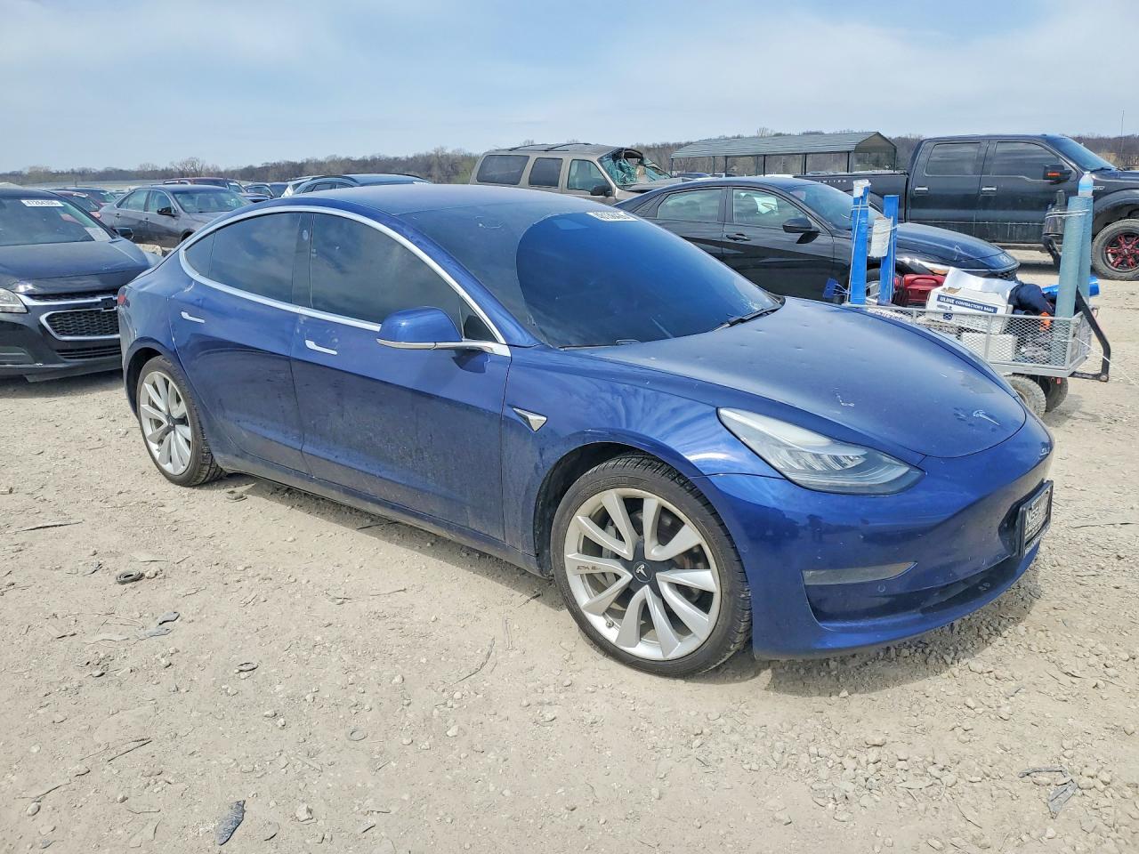 2018 Tesla Model 3 - Фото 4