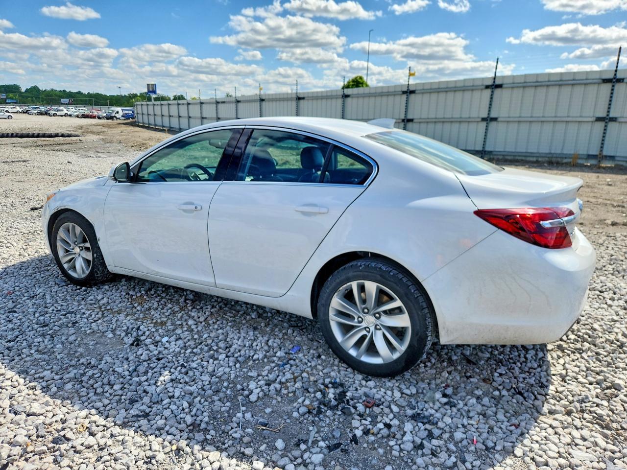 2015 Buick Regal - Фото 2