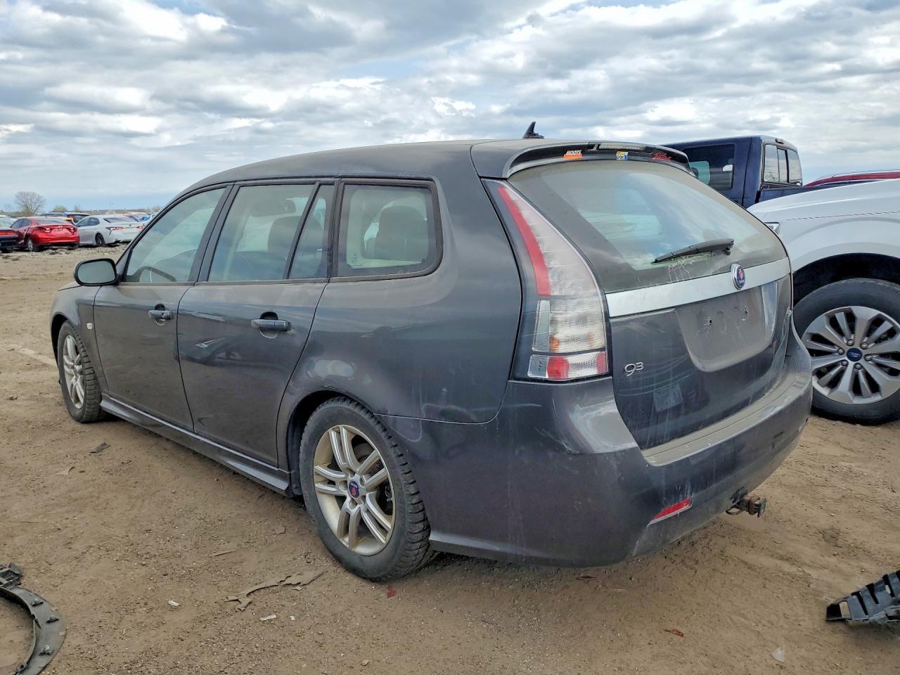 2011 Saab 9-3 2.0T - Фото 2
