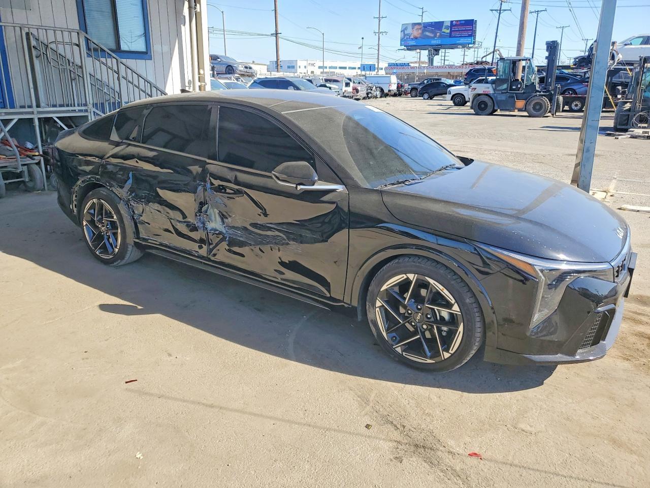 2025 Kia K4 - Image 4