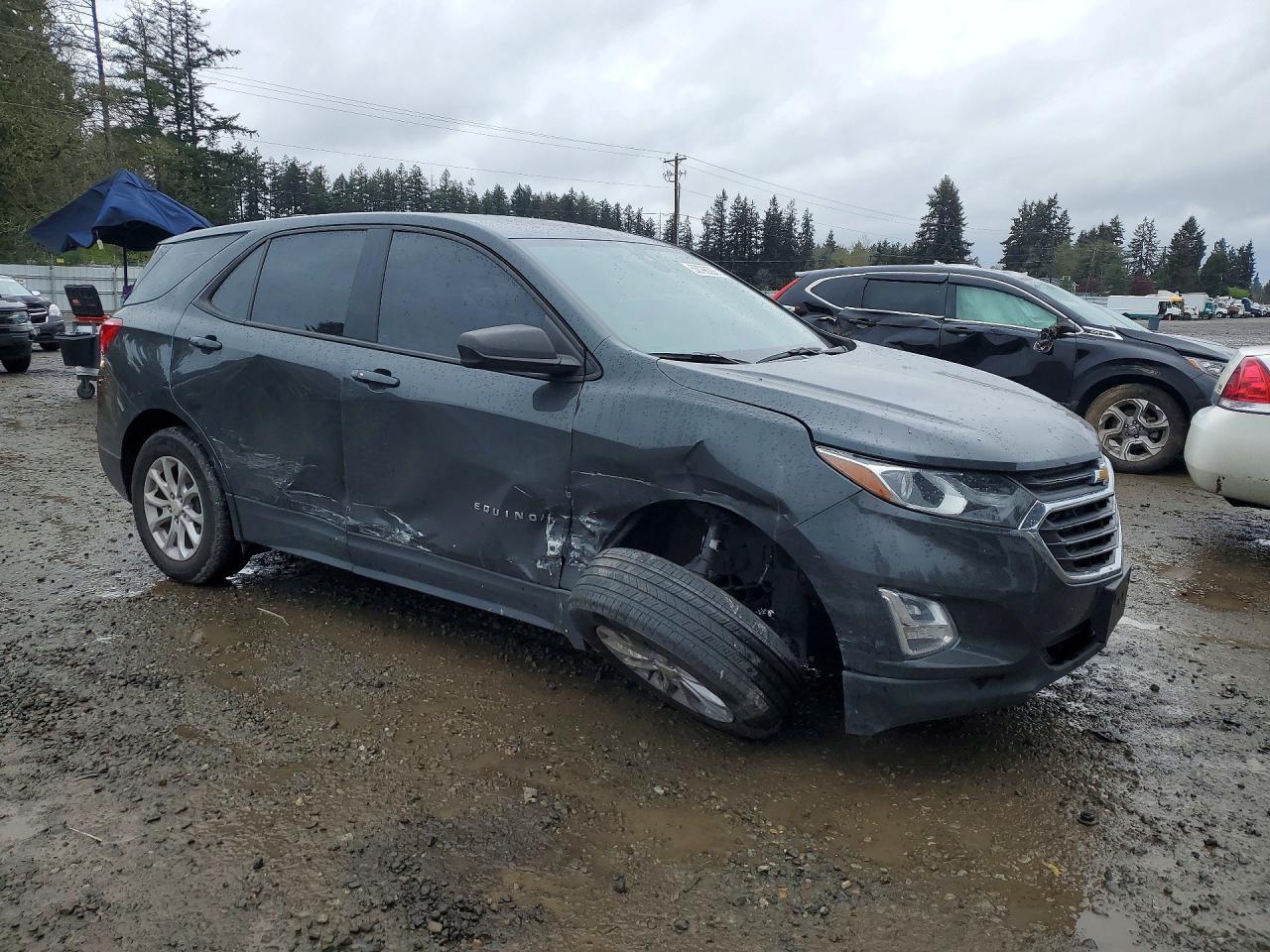 2020 Chevrolet Equinox Ls - Image 4