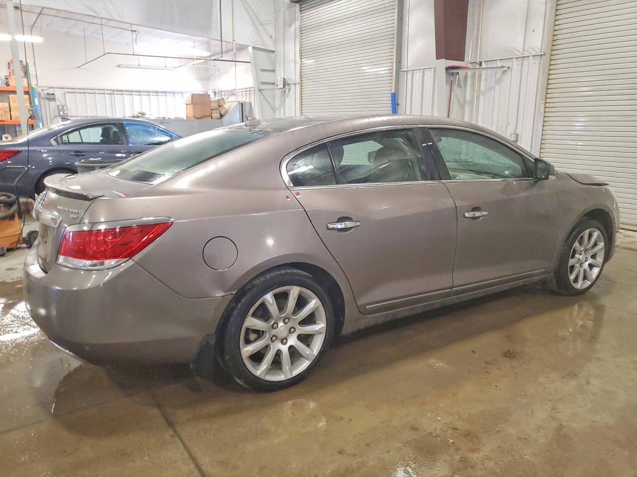 2011 Buick Lacrosse Cxs - Image 3