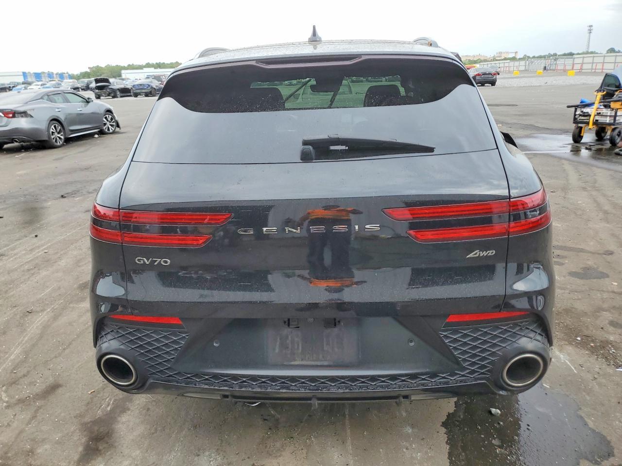 2023 Genesis Gv70 2.5T Standard - Image 6