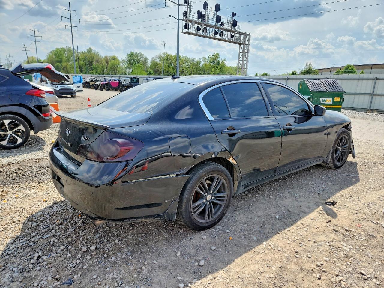 2013 Infiniti G37 Sedan X - Фото 3