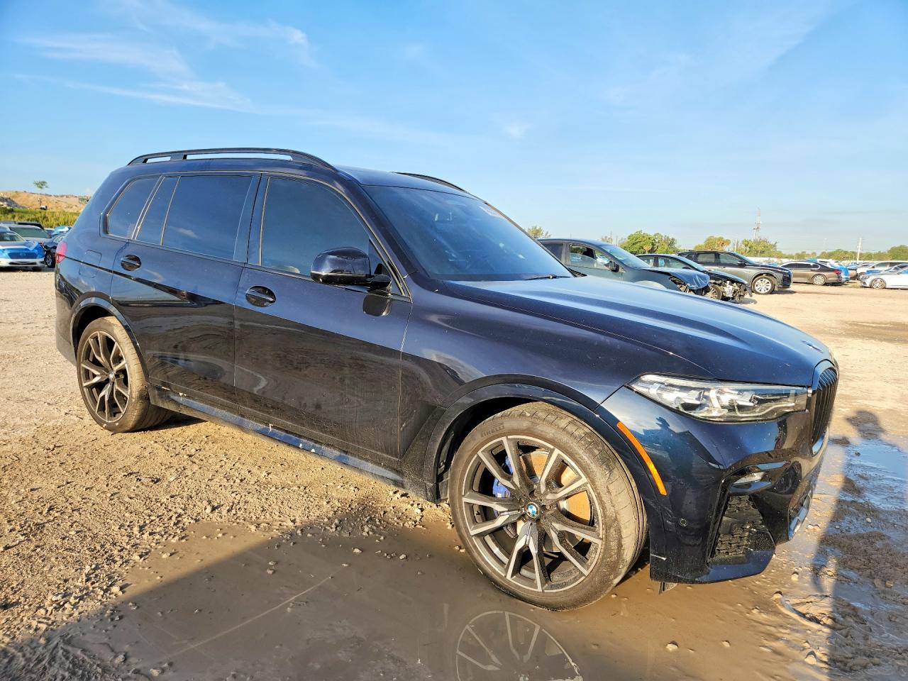 2022 BMW X7 xDrive40I - Фото 4