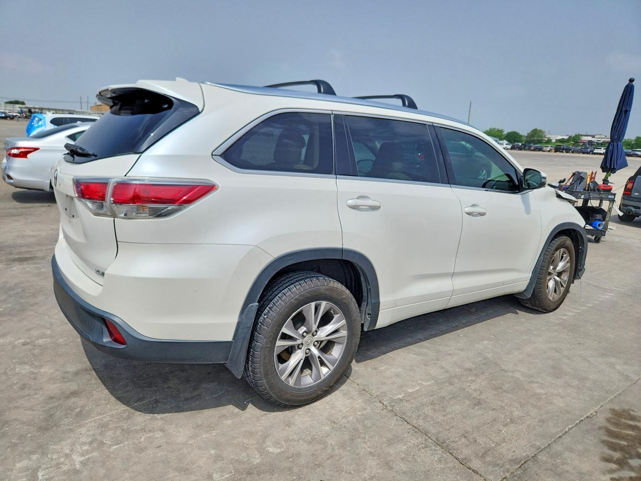 2015 Toyota Highlander Xle - Фото 3