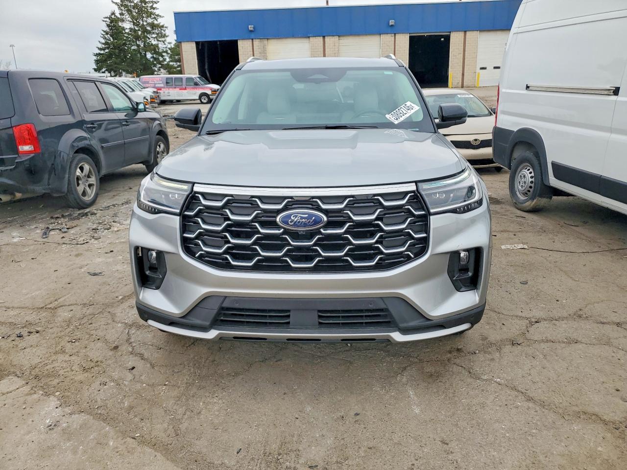 2025 Ford Explorer Platinum - Фото 5