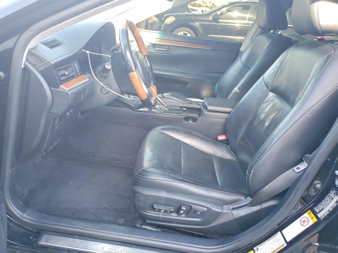 2015 Lexus Es 300H Base - Image 7