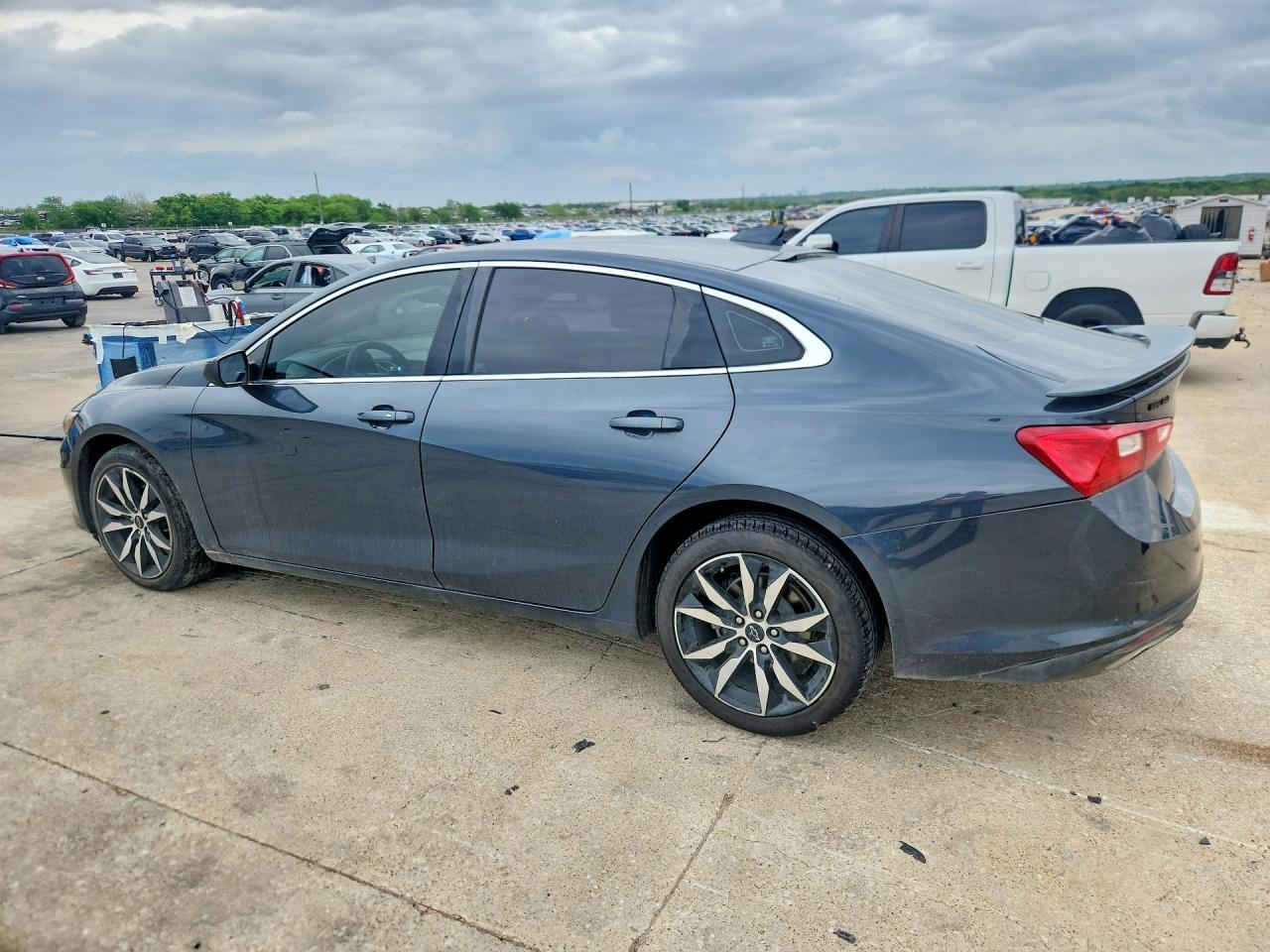 2020 Chevrolet Malibu Rs - Фото 2