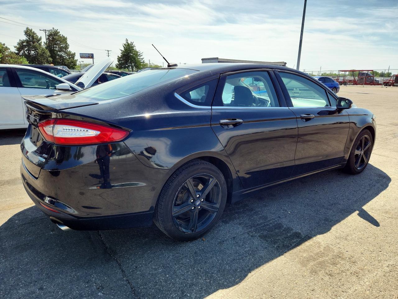 2016 Ford Fusion Se - Image 3