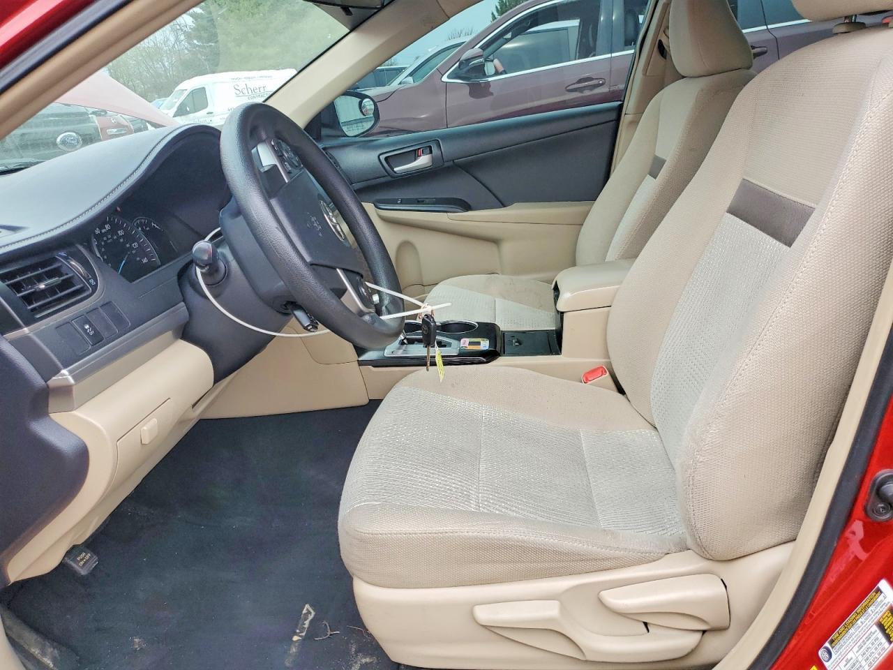 2014 Toyota Camry Le - Image 7