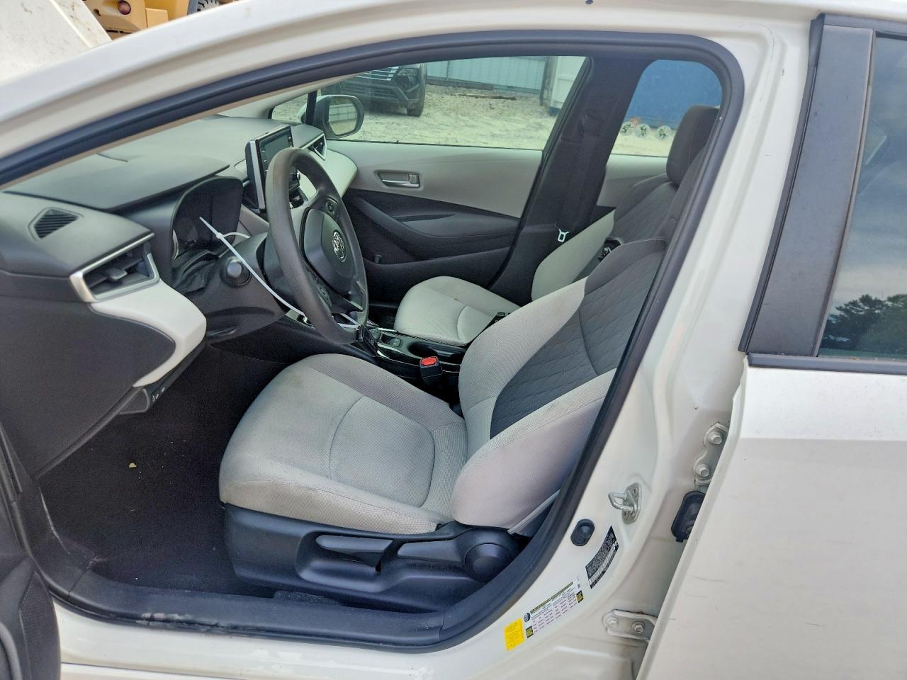 2020 Toyota Corolla Le - Image 7