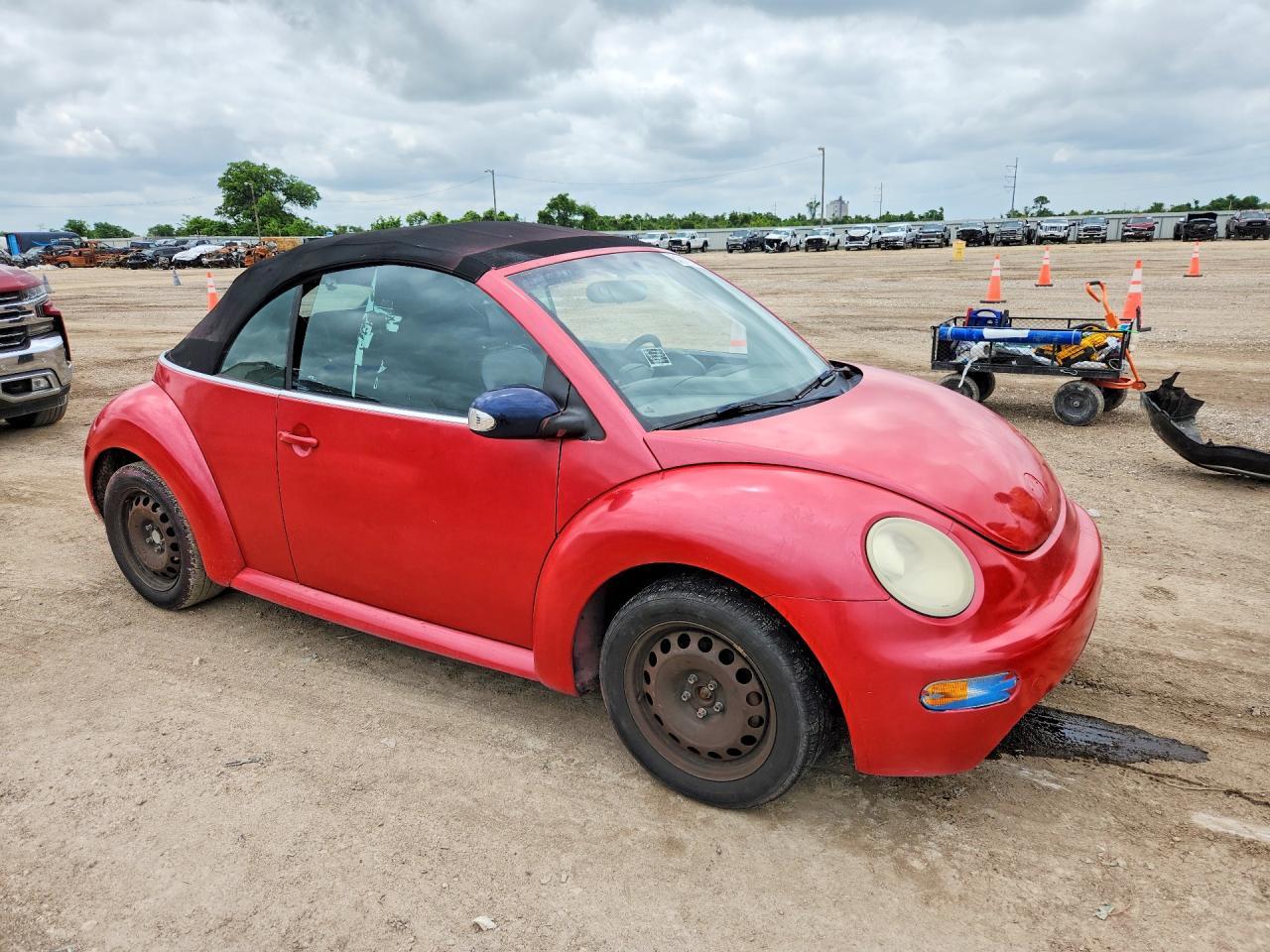 2004 Volkswagen New Beetle Gl - Image 4