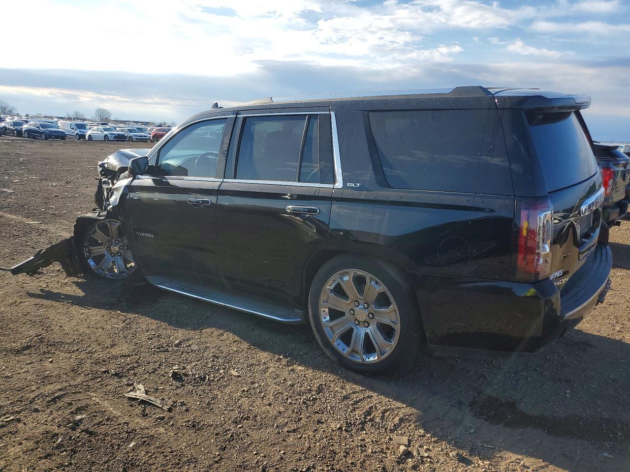 2015 GMC Yukon Slt - Фото 2