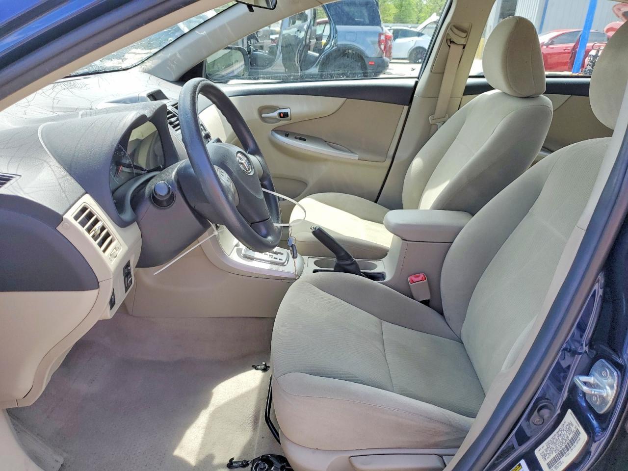 2012 Toyota Corolla Le - Image 7