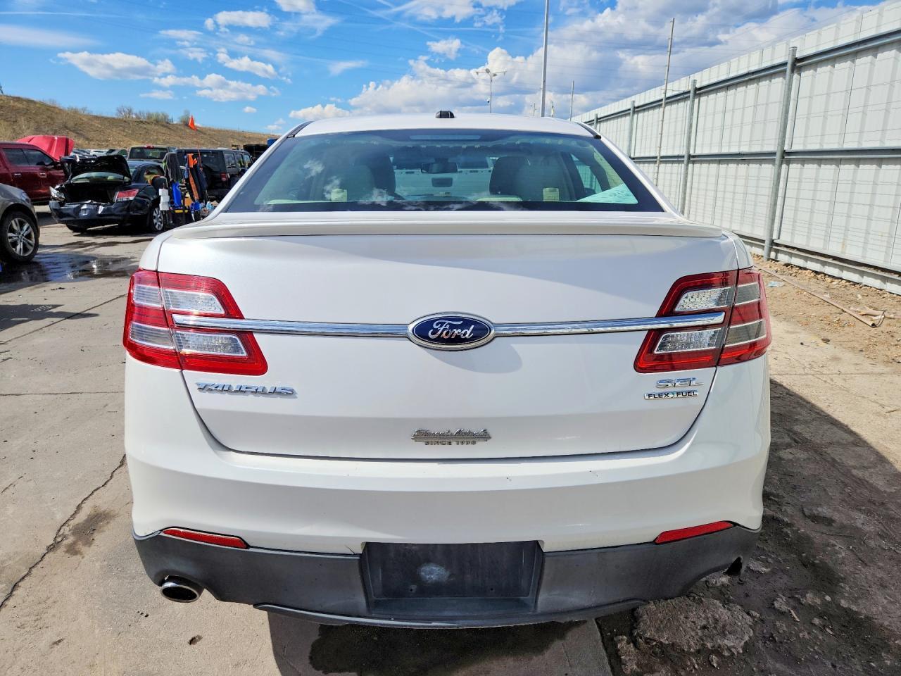 2013 Ford Taurus Sel - Фото 6