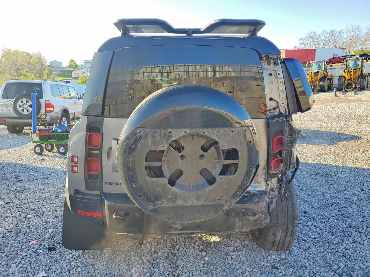 2024 Land Rover Defender 110 X-Dynamic Se - Фото 6
