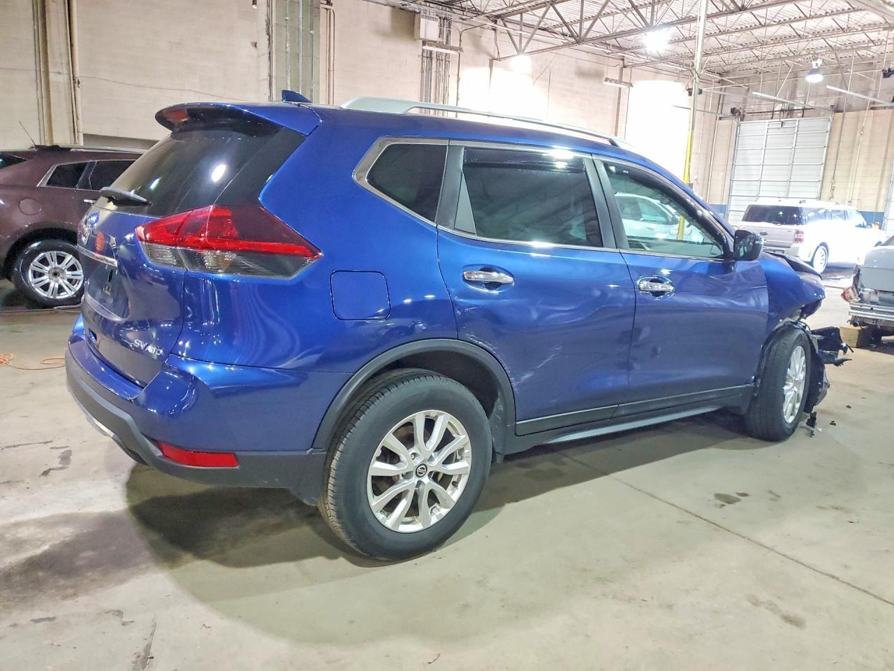 2018 Nissan Rogue S - Фото 3