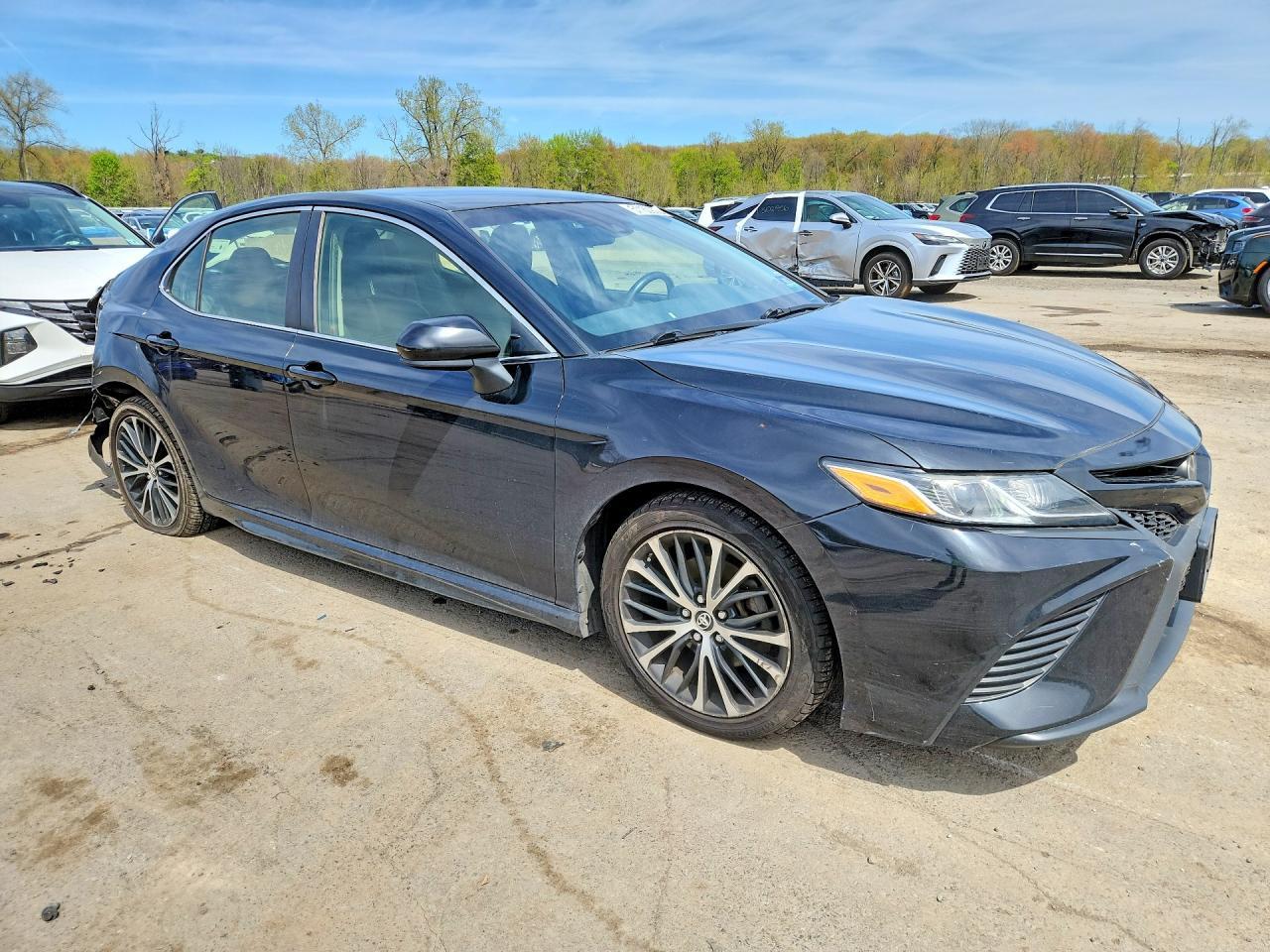 2018 Toyota Camry Se - Image 4