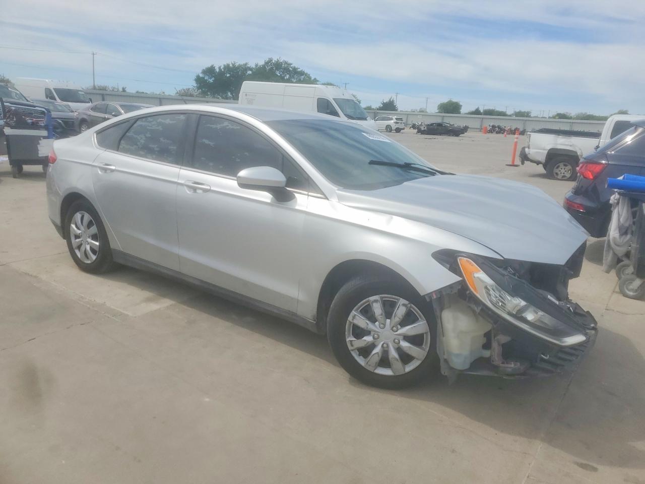 2014 Ford Fusion S - Фото 4